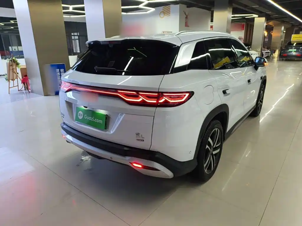 BYD L DM-i — миниатюра 7