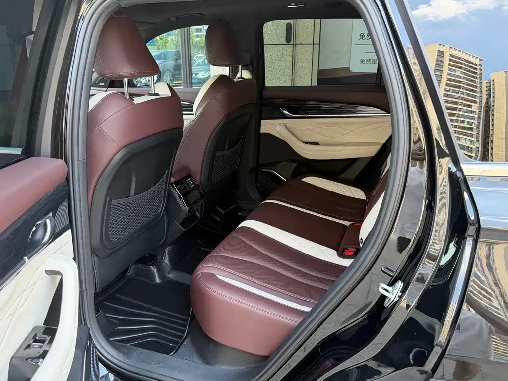 Geely Xingyue L — миниатюра 5