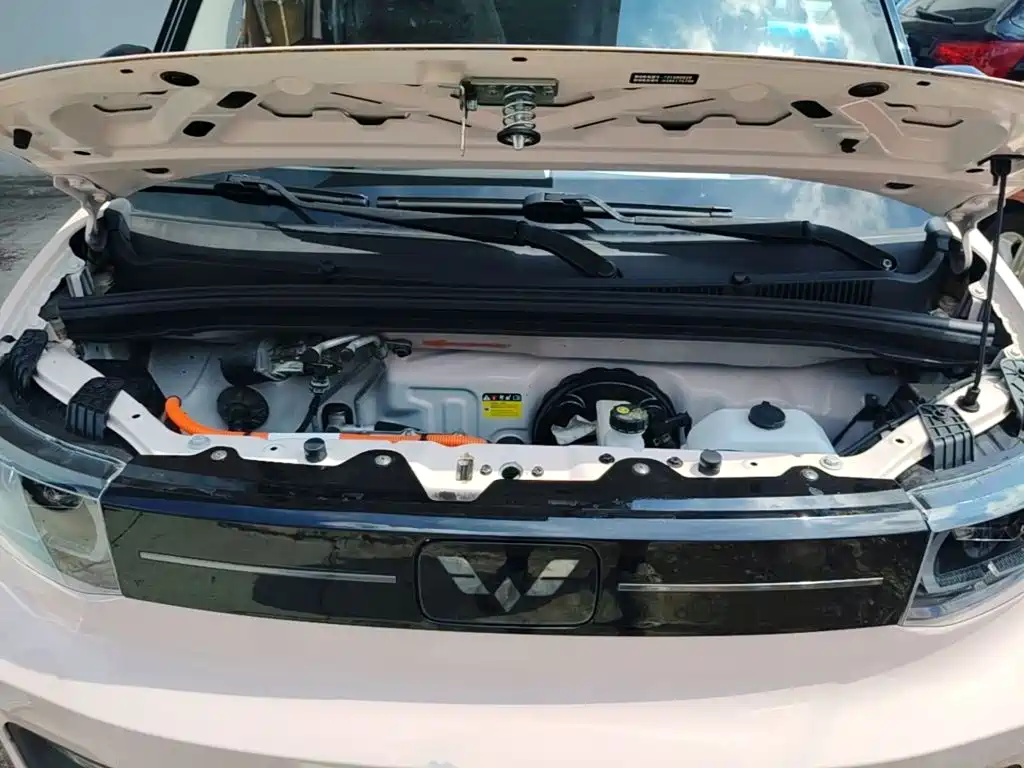 Wuling MINIEV — миниатюра 20