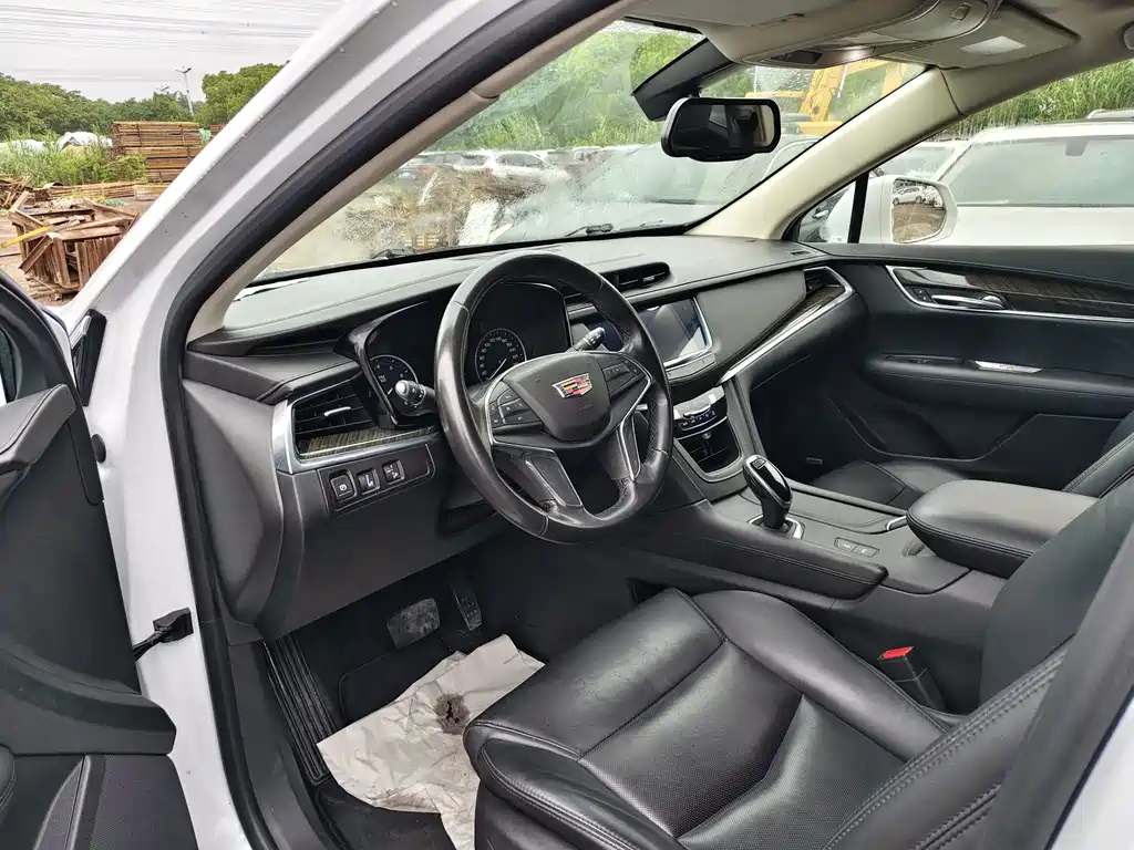 Cadillac XT5 — миниатюра 5
