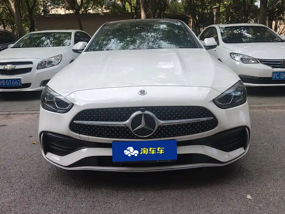 Mercedes-Benz C-Class — миниатюра 2