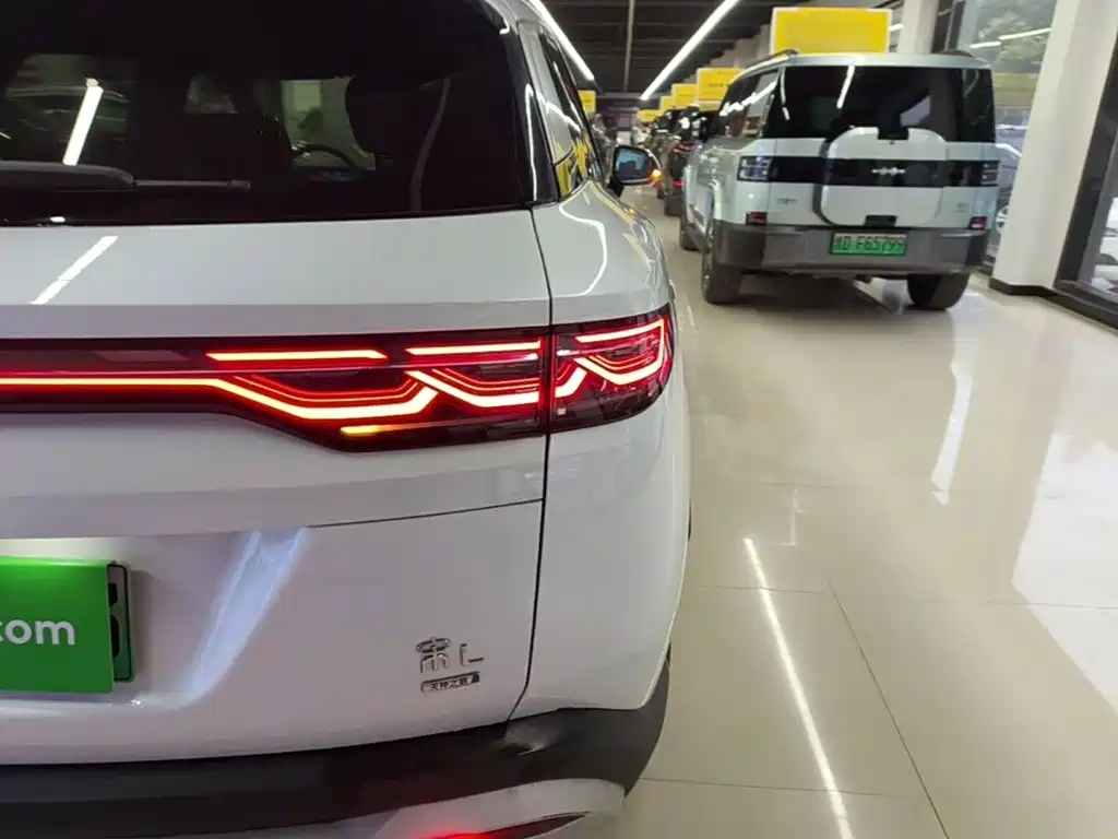 BYD L DM-i — миниатюра 8