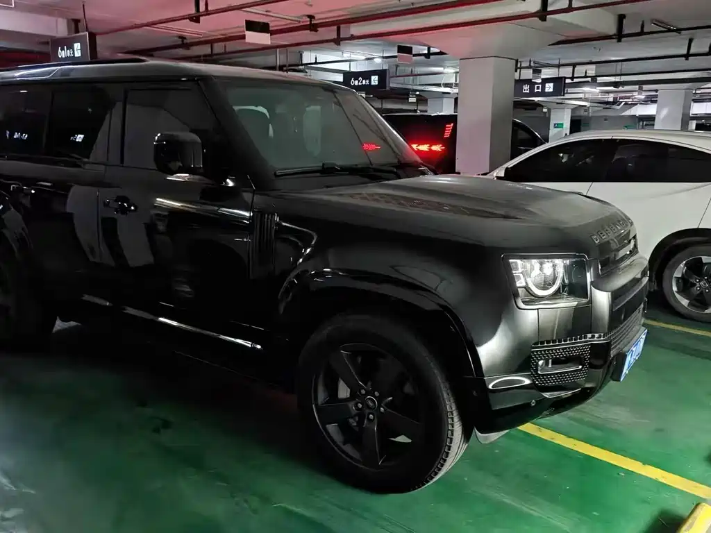 2023 Land Rover Defender - zdjęcie 1 z 4