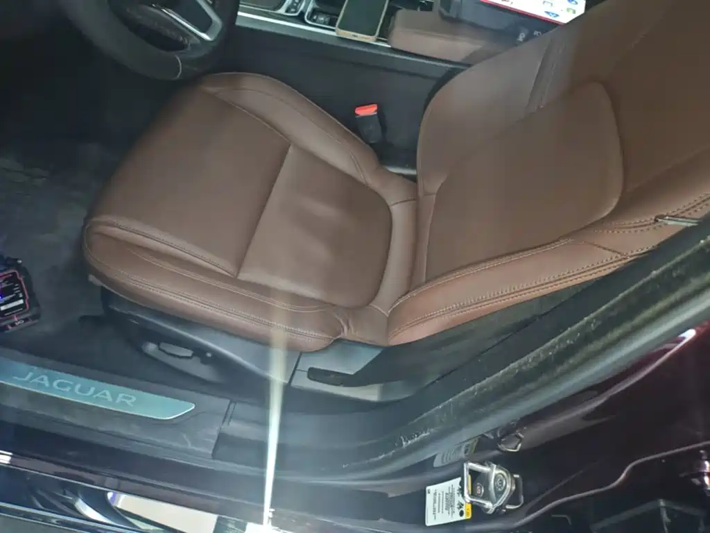 Jaguar XFL — миниатюра 15