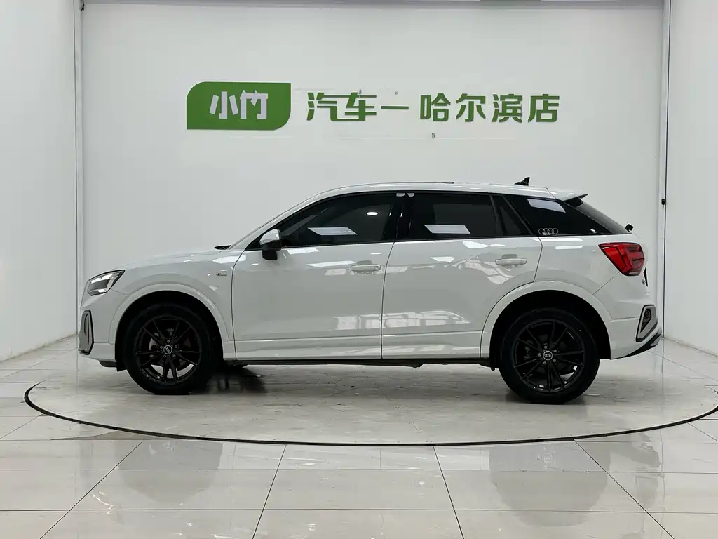 Audi Q2L — миниатюра 5