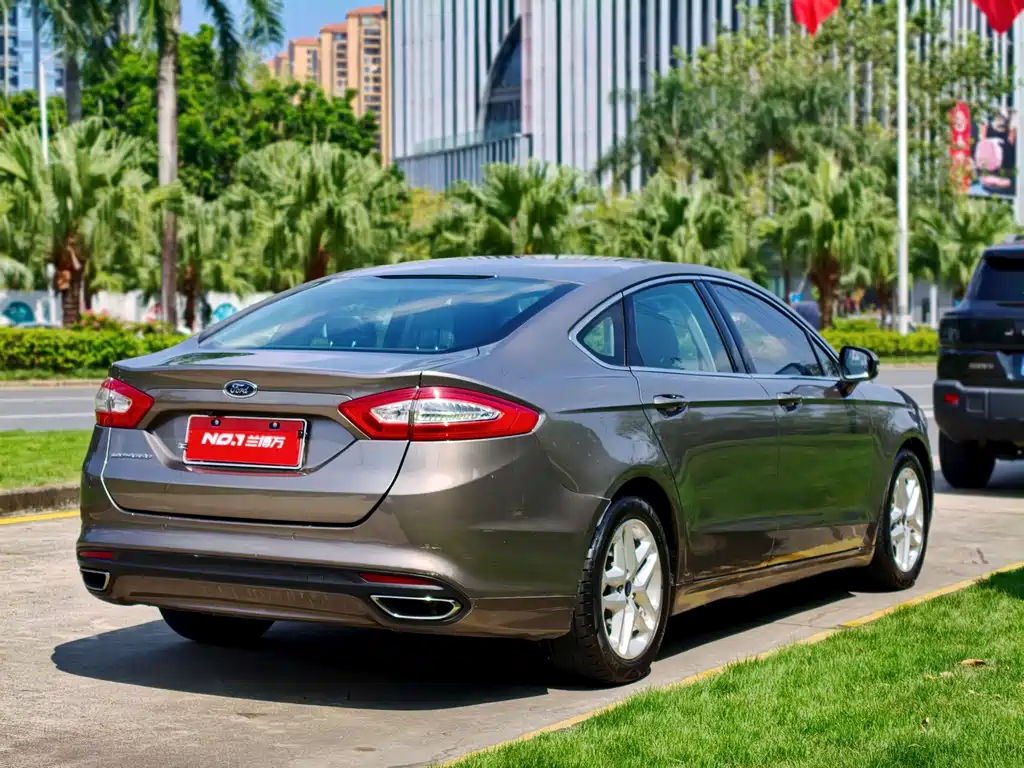 Ford Mondeo — миниатюра 14