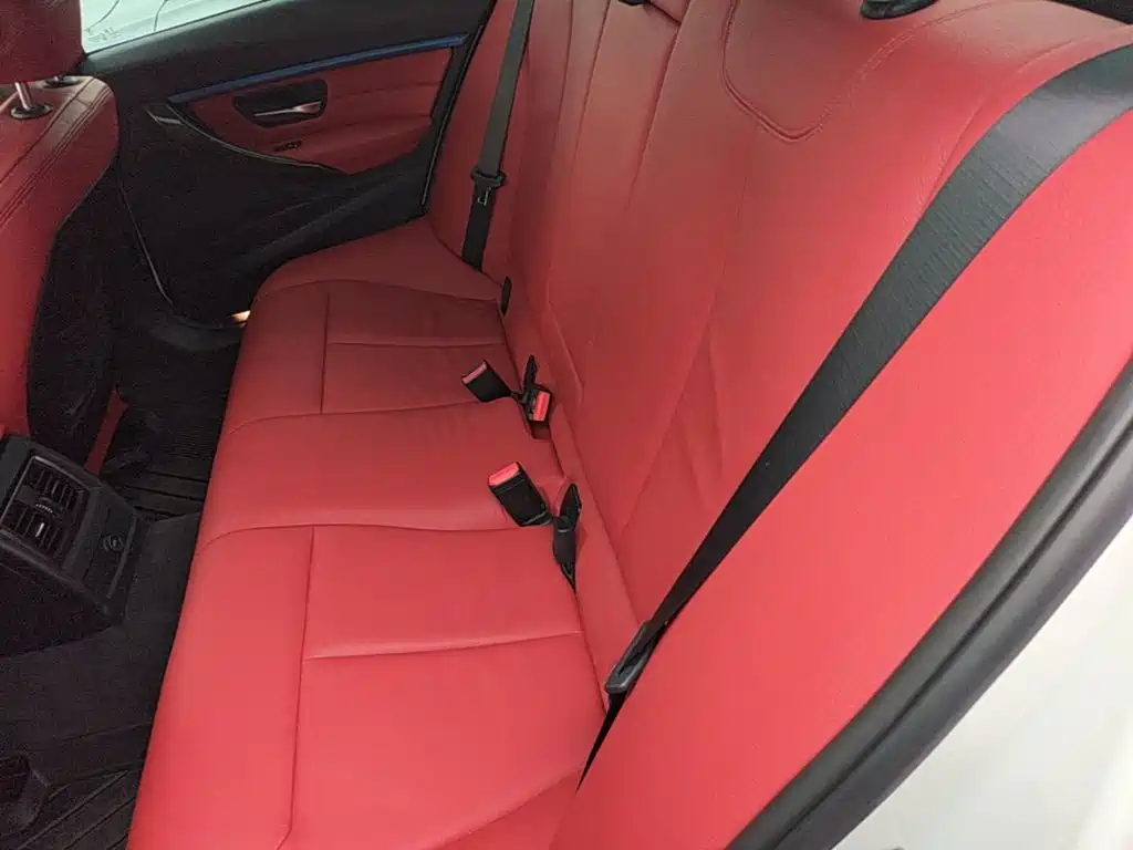 BMW 3 Series — миниатюра 17