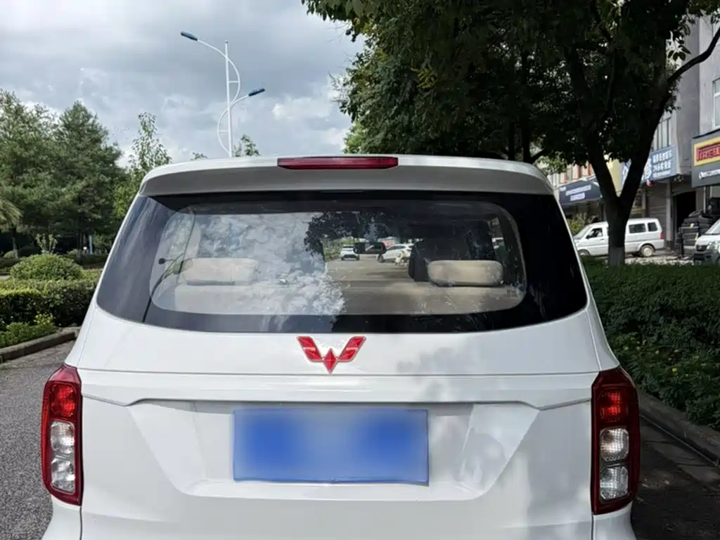 Wuling Hongguang — миниатюра 12