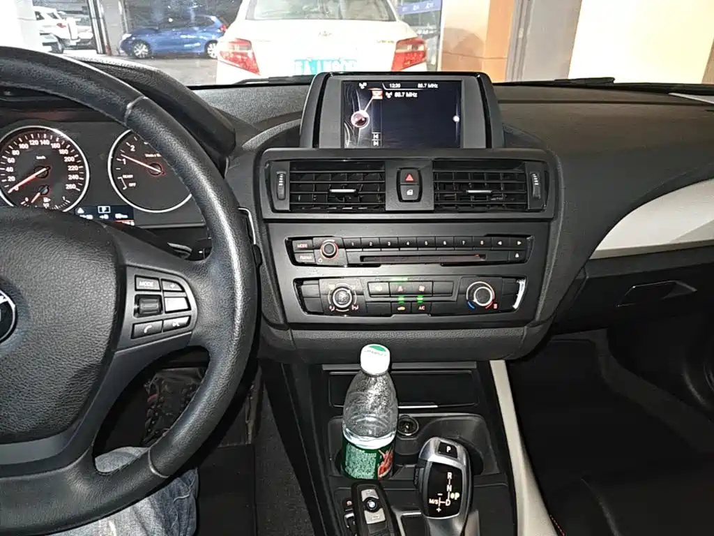BMW 1 Series (Import) — миниатюра 10