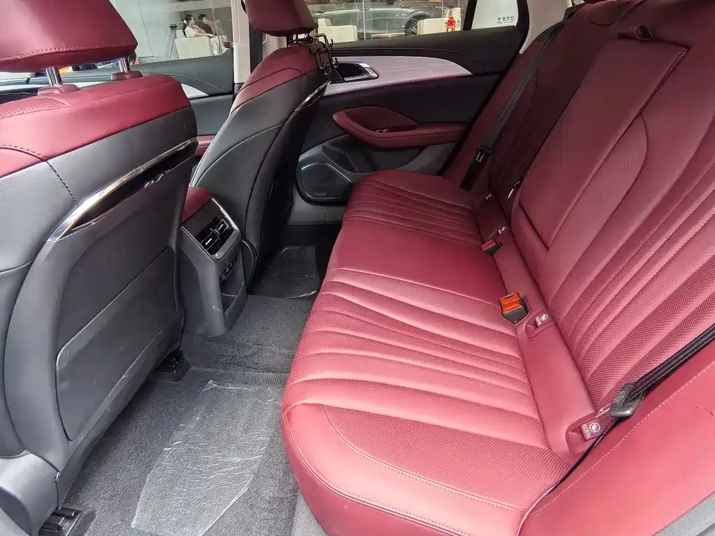 Hongqi Hongqi H5 — миниатюра 7
