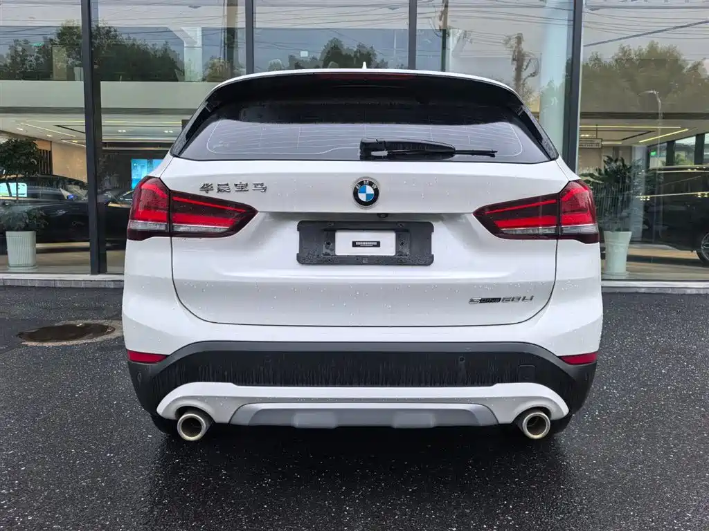 BMW X1 2022 sDrive25Li Lead