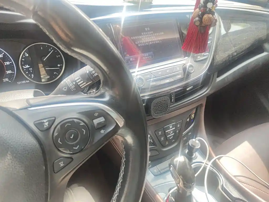 Buick Envision Plus — миниатюра 10