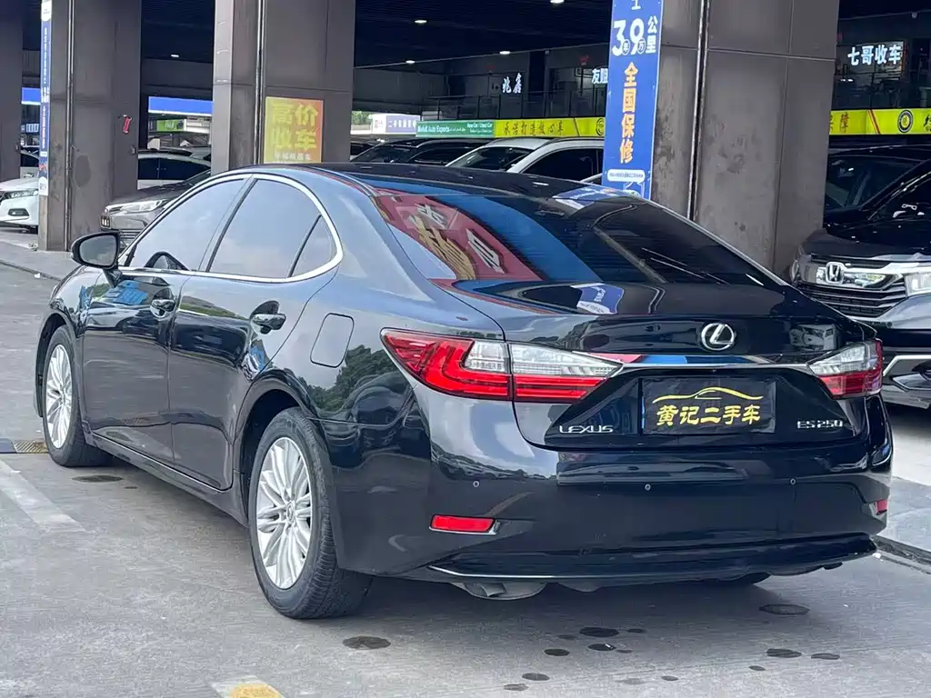 Lexus ES — миниатюра 2