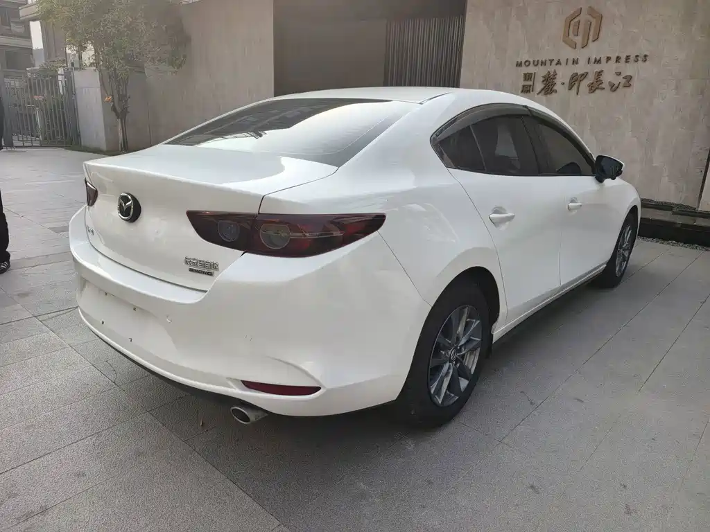Mazda 3 Axela — миниатюра 9