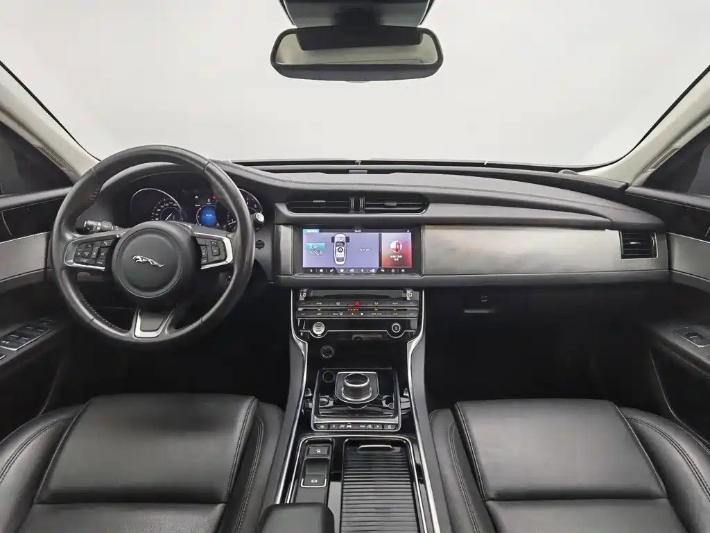 Jaguar XFL 2020 XFL 2.0T P200