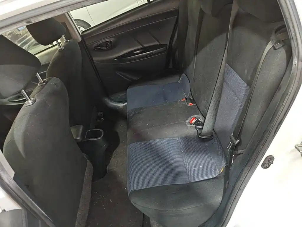 Toyota Yaris L — миниатюра 17