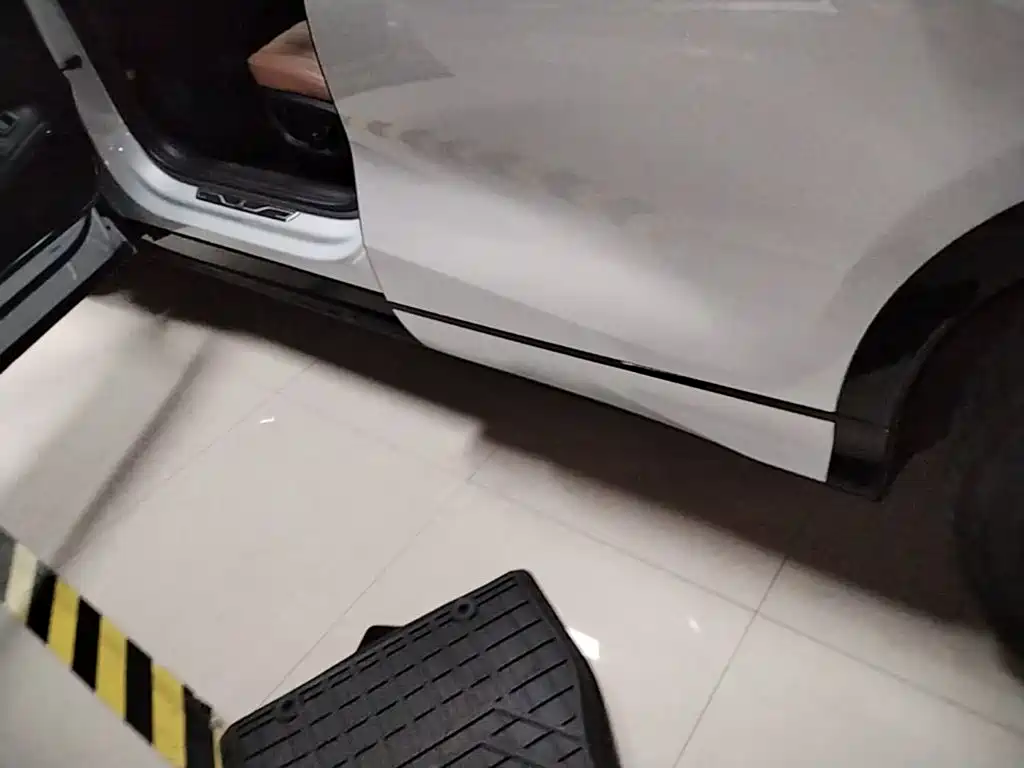 BYD L EV — миниатюра 22