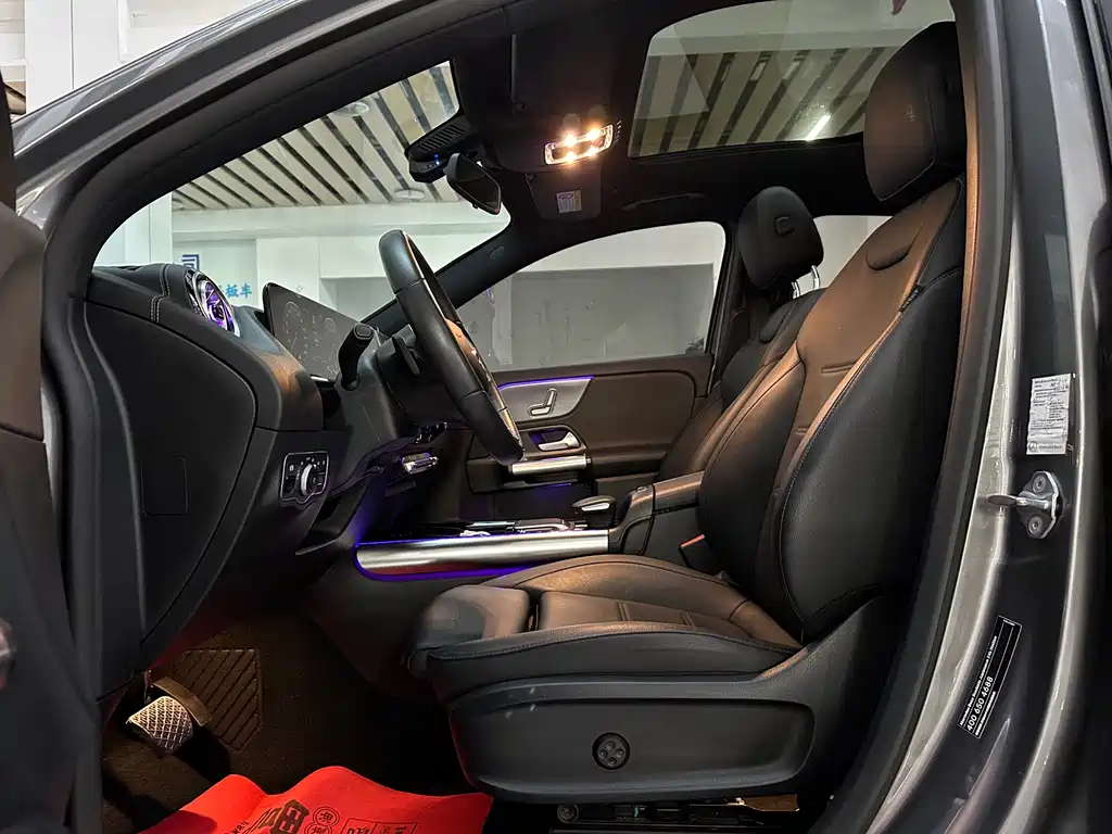 Mercedes-Benz GLA — миниатюра 10