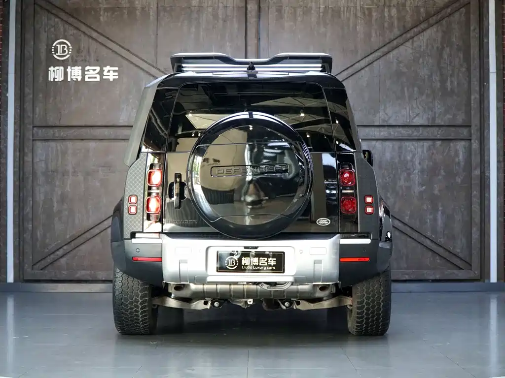 Land Rover Defender — миниатюра 23