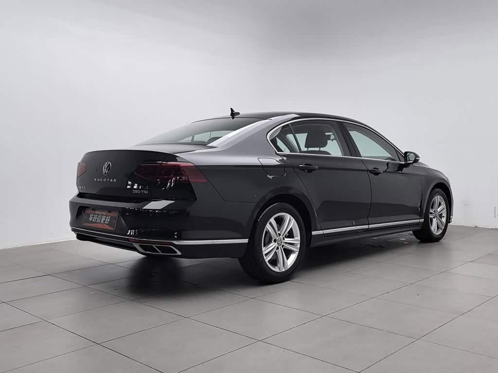 Volkswagen Magotan 1.4 л 2024 г. Чёрный, пробег 28700 км
