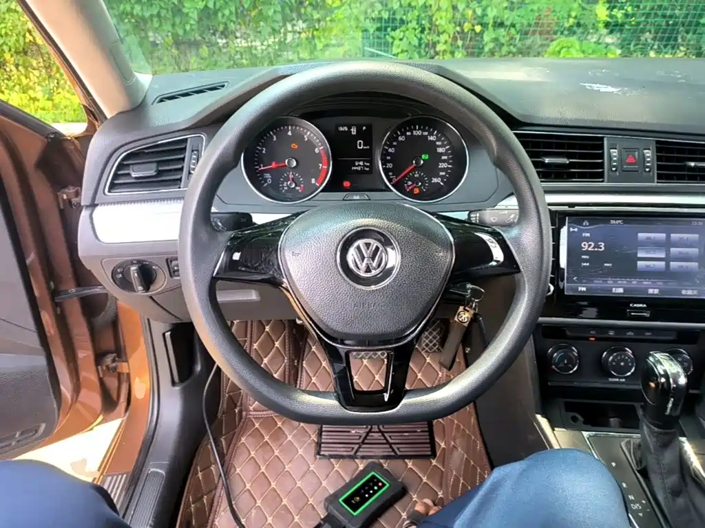 Volkswagen Lamando — миниатюра 11