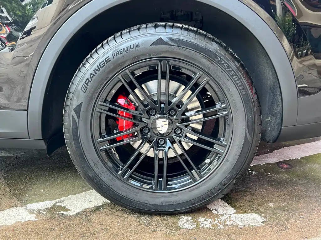 Porsche Cayenne — миниатюра 33