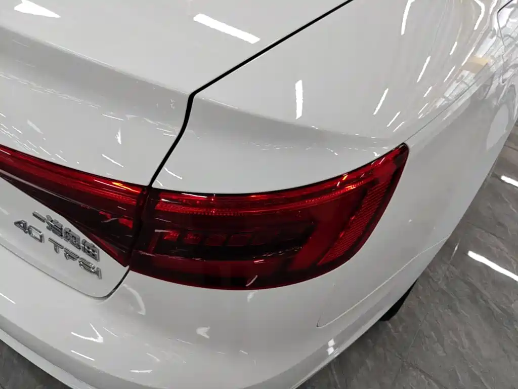 Audi A4L — миниатюра 8