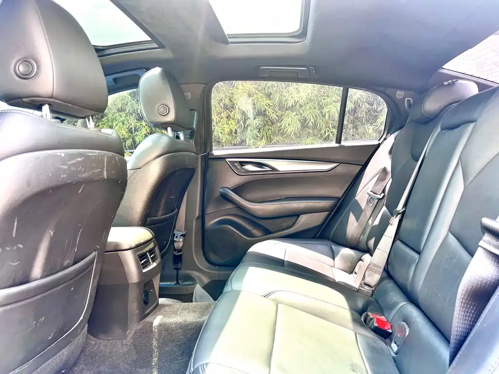 Cadillac CT5 — миниатюра 10