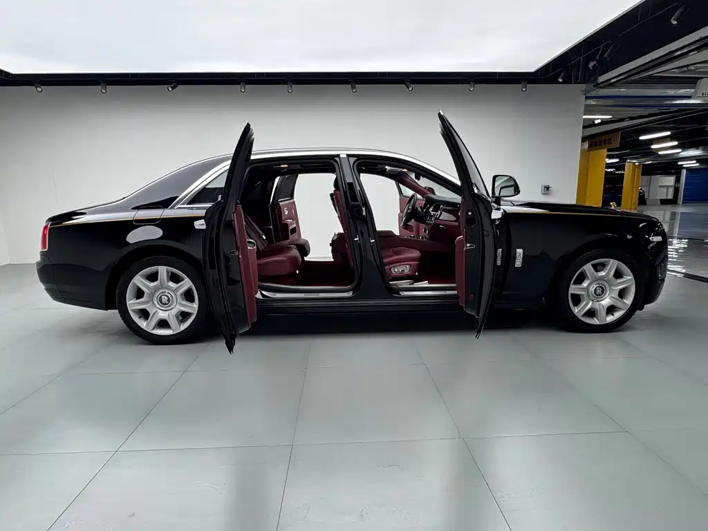 Rolls-Royce Ghost — миниатюра 13