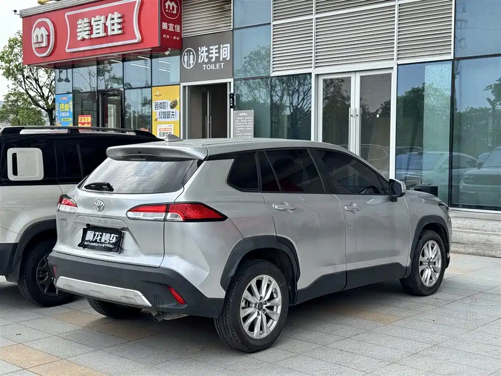 Toyota Corolla Cross — миниатюра 9