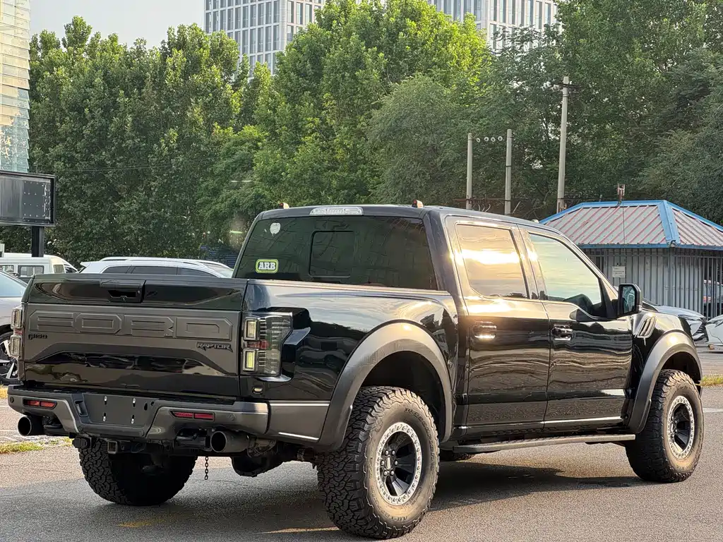 Ford F-150 Raptor — миниатюра 8
