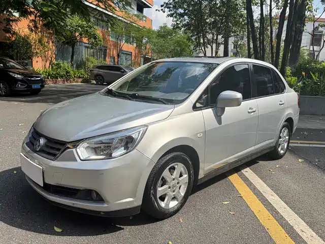 Venucia D50