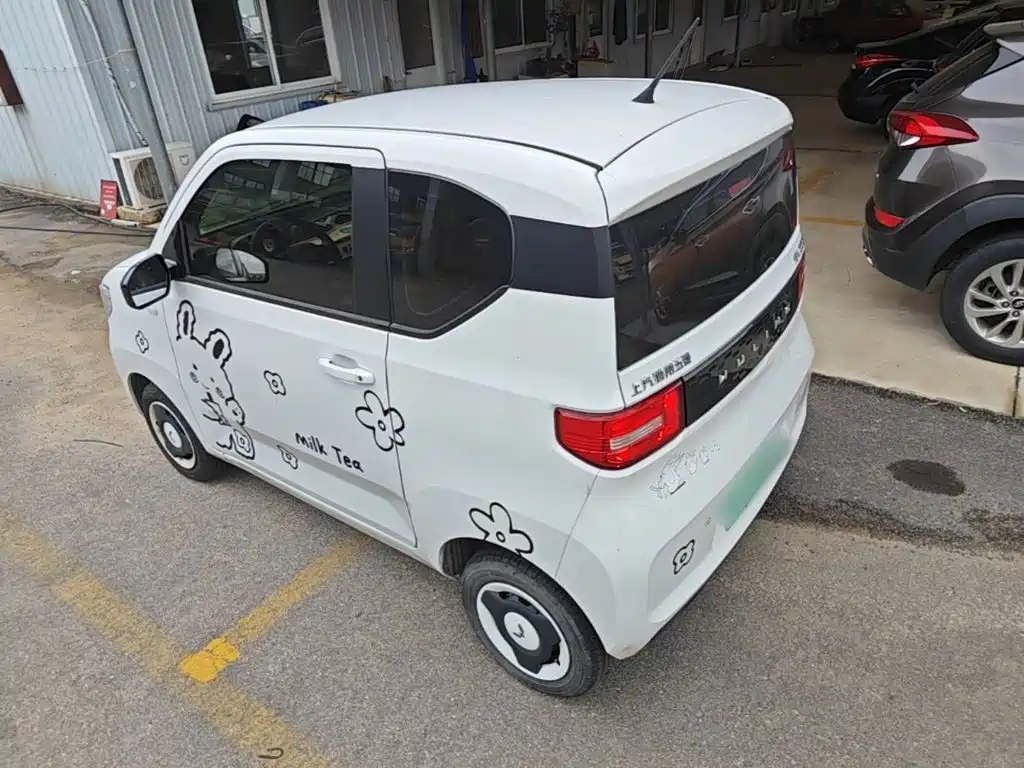 Wuling MINIEV — миниатюра 5