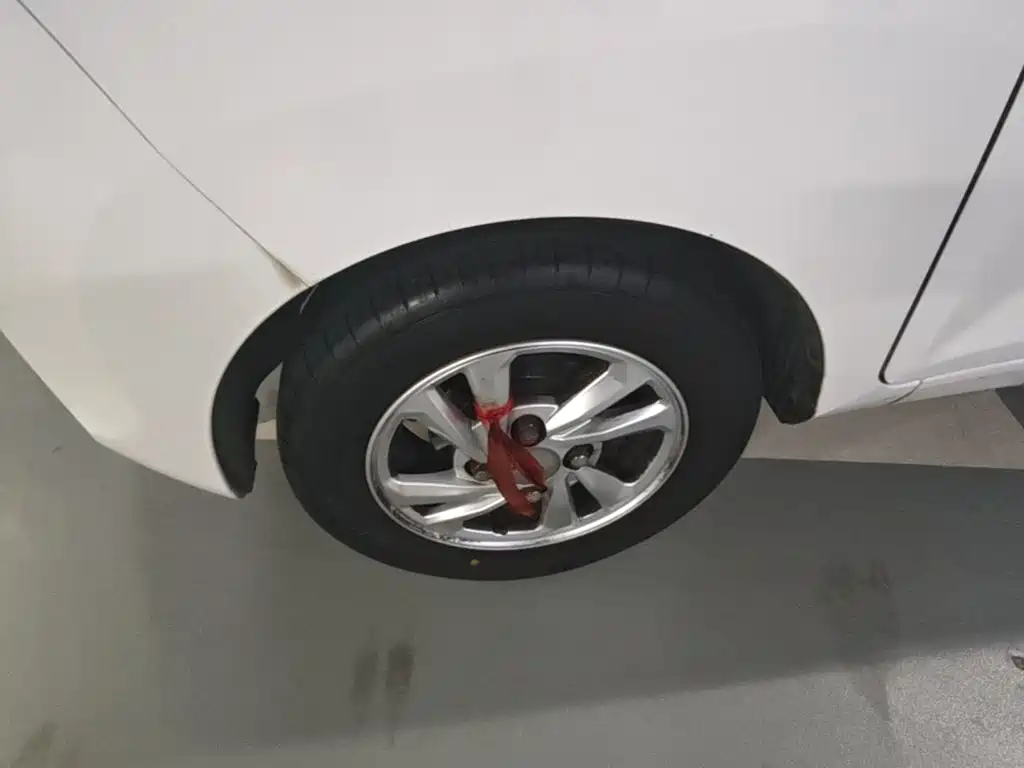 Wuling MINIEV — миниатюра 23