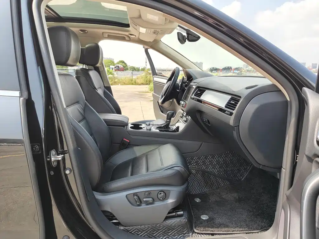 Volkswagen Touareg 2017 3.0TSI