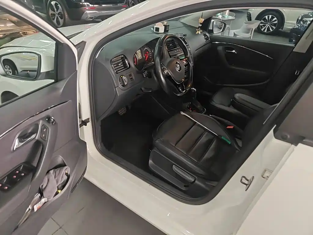 Volkswagen Polo — миниатюра 16