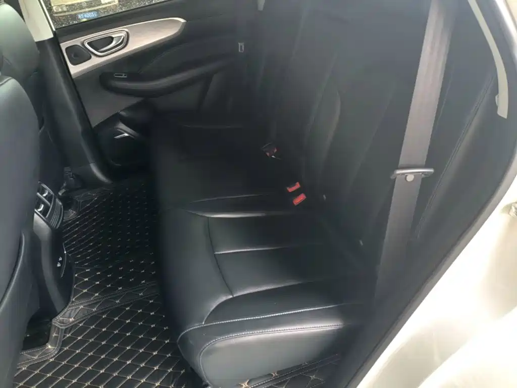 Roewe RX5 — миниатюра 17