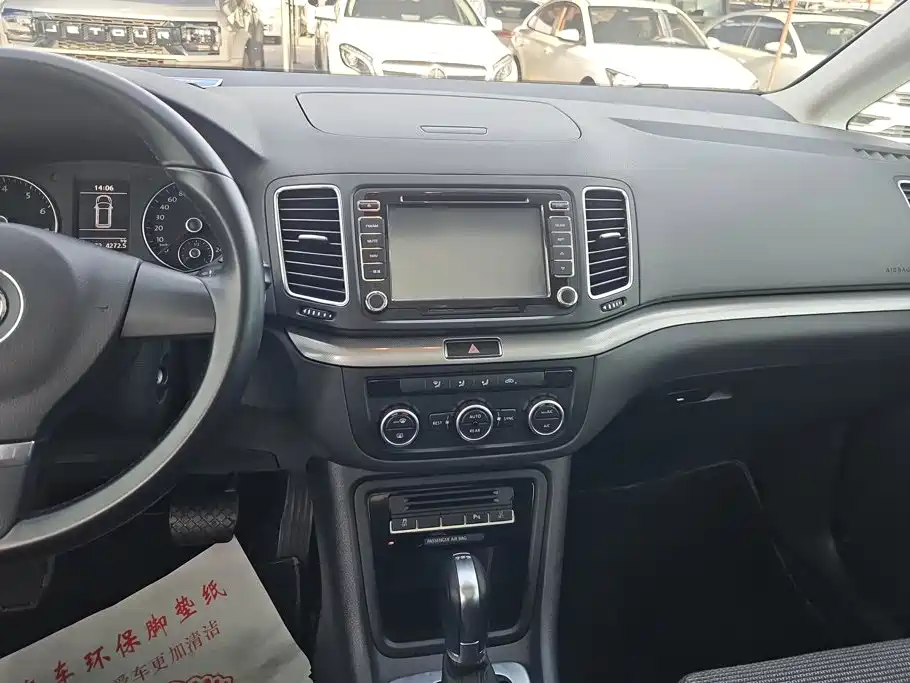 Volkswagen Sharan — миниатюра 13