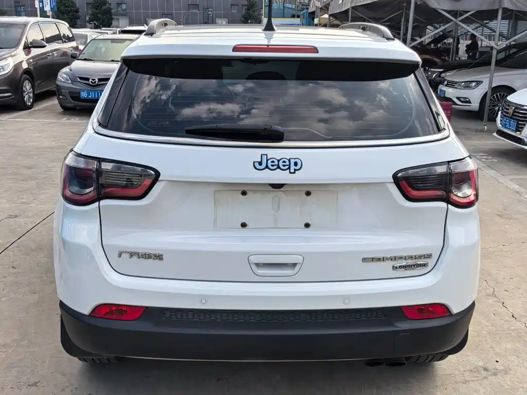 Jeep Compass — миниатюра 5
