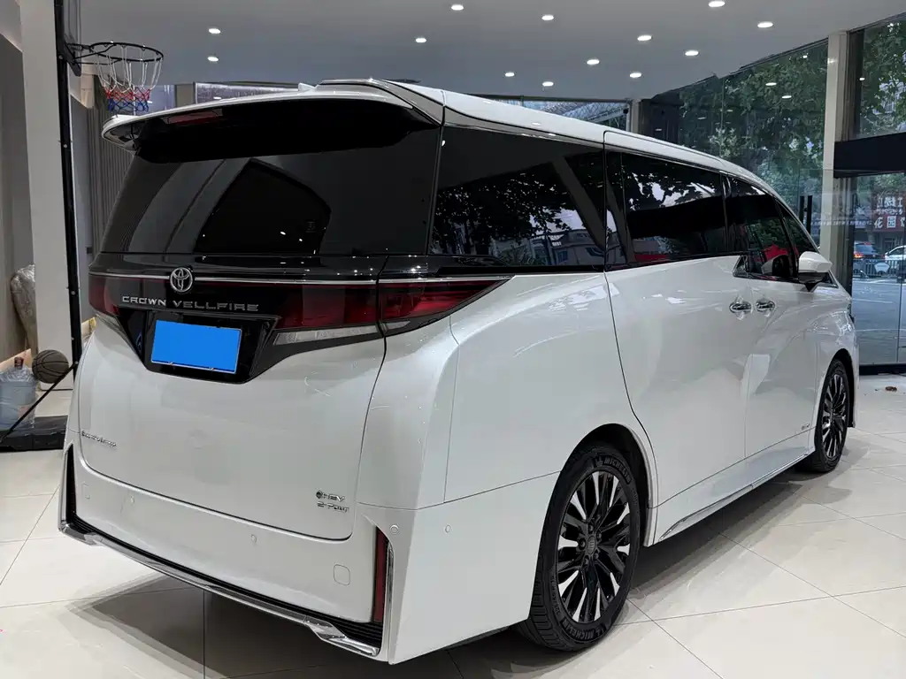 Toyota Vellfire — миниатюра 4