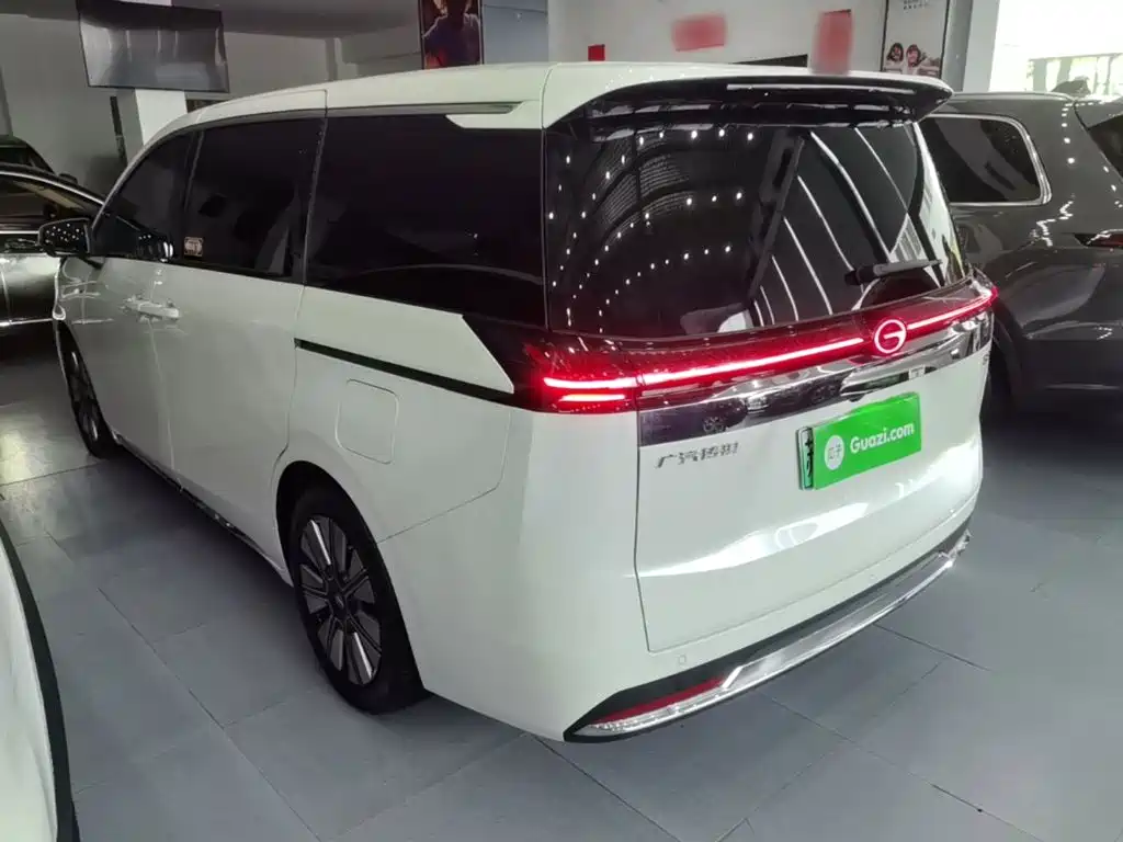 GAC Motor Trumpchi E8 PHEV — миниатюра 5