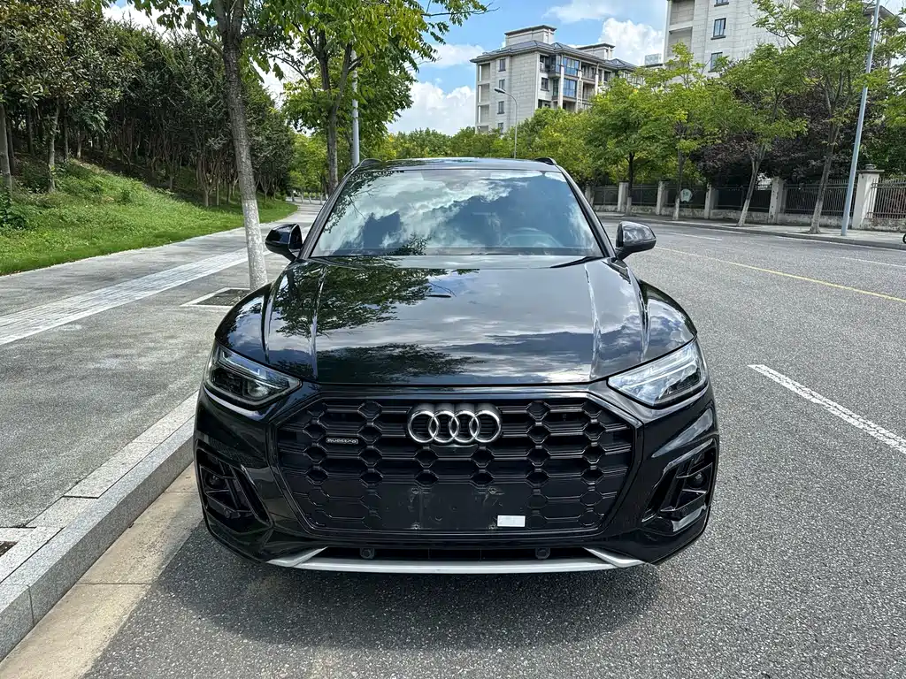 Audi Q5L — миниатюра 2