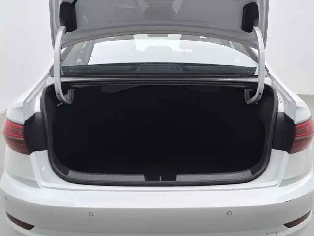Volkswagen Sagitar — миниатюра 16