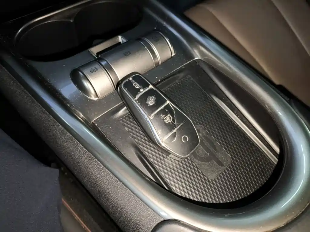 BYD Dolphin — миниатюра 9