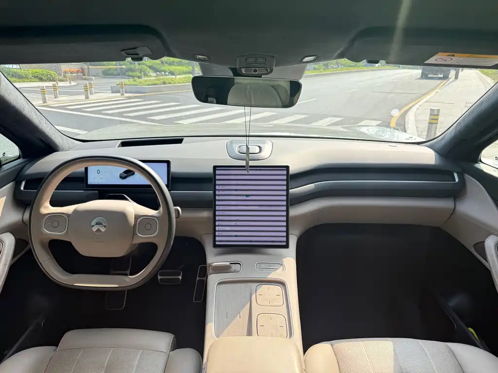 NIO ES8 — миниатюра 4