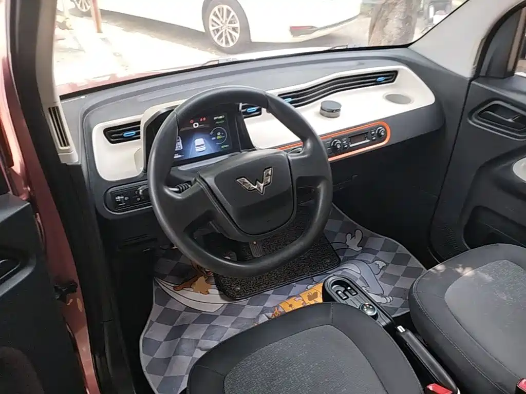 Wuling MINIEV — миниатюра 10