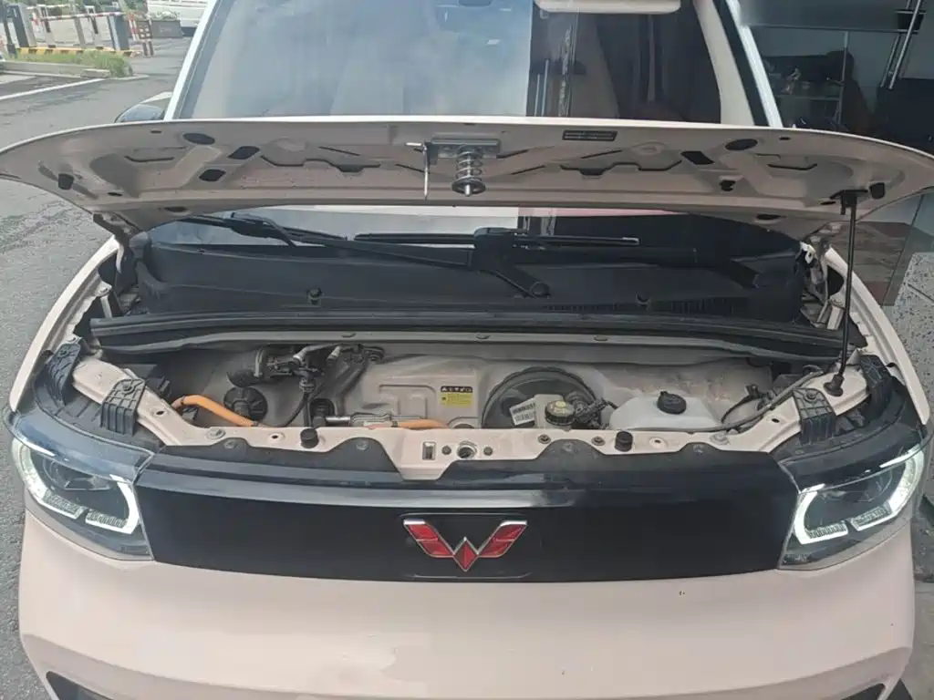 Wuling MINIEV — миниатюра 20