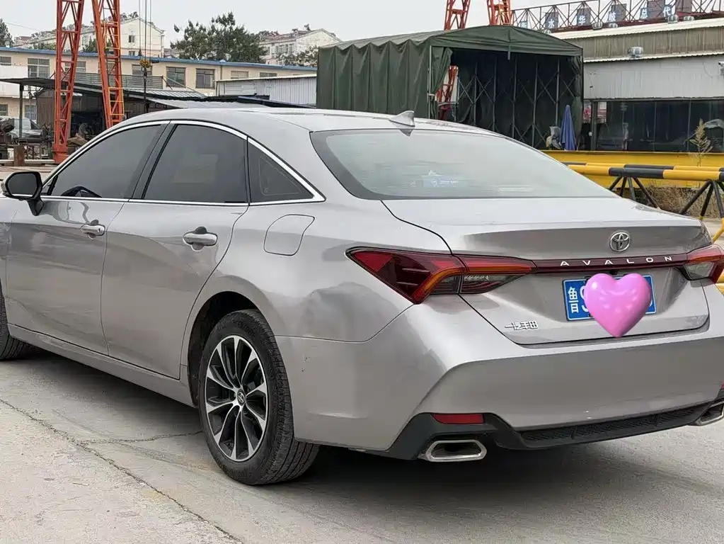 Toyota Avalon — миниатюра 7