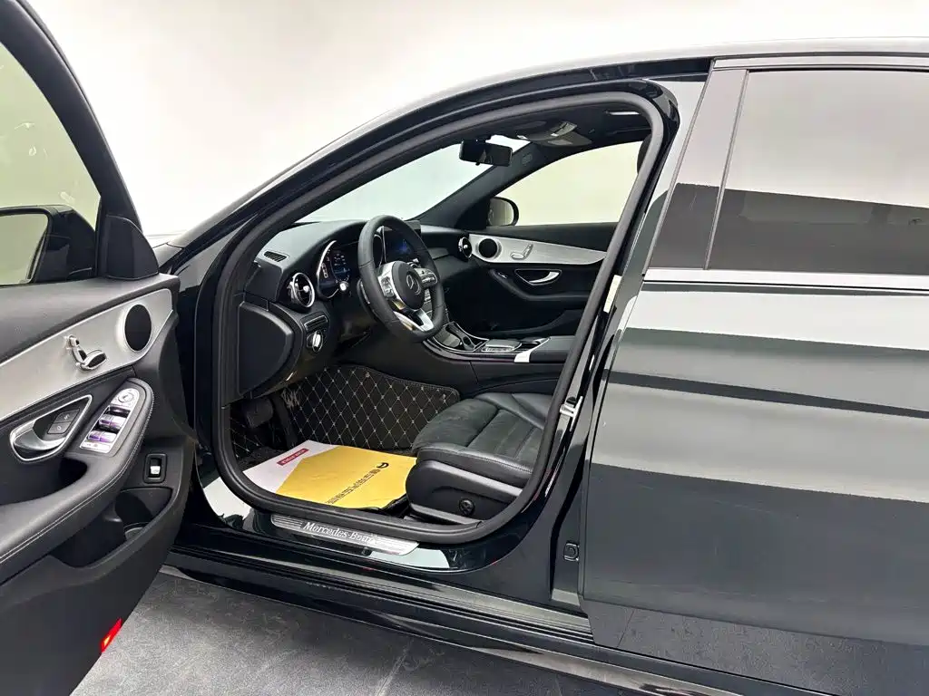 Mercedes-Benz C-Class — миниатюра 15