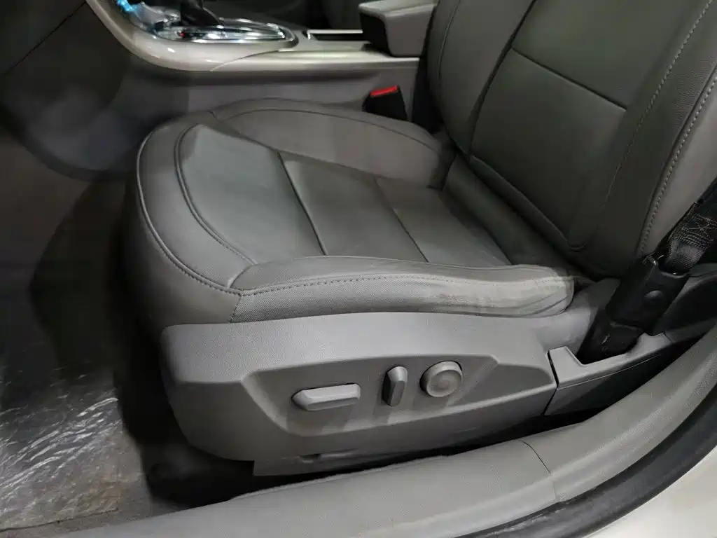 Chevrolet Malibu — миниатюра 20